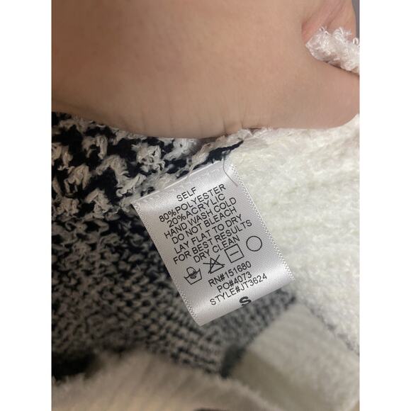 The Impeccable Pig Womens Sweater Size Small Pullover Black White Dots New - Picture 11 of 11